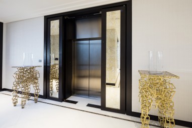 The Brummell Penthouse: Lift lobby